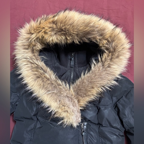 Mackage KAY Down coat with natural fur Signature Mackage Collar - Picture 3 of 11